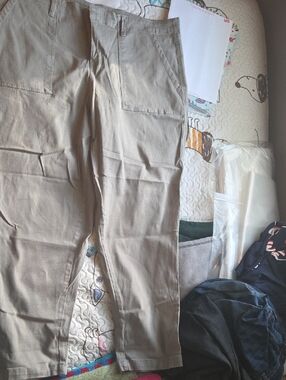 Ava & Viv Women's Olive/khaki Chino Pants with Patch Pockets